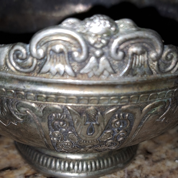 Lovely Vintage Ds Company Silver Plated Bowl/ Cauldron With Swing Handles - Picture 4 of 4